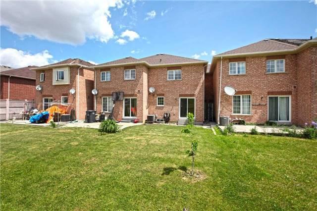 183 Checkerberry Cres, House attached with 3 bedrooms, 2 bathrooms and 2 parking in Brampton ON | Image 20