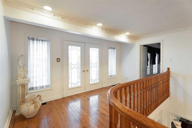 5 Estateview Circ, House detached with 4 bedrooms, 4 bathrooms and 15 parking in Brampton ON | Image 9