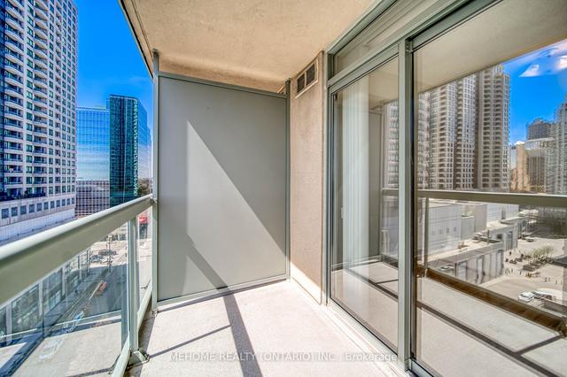 1611 - 28 Empress Ave, Condo with 3 bedrooms, 2 bathrooms and 1 parking in Toronto ON | Image 15