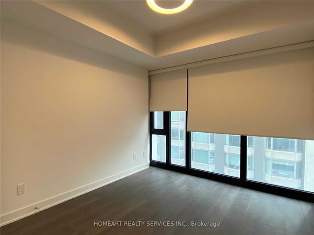 802 - 188 Cumberland St, Condo with 1 bedrooms, 1 bathrooms and 0 parking in Toronto ON | Image 6