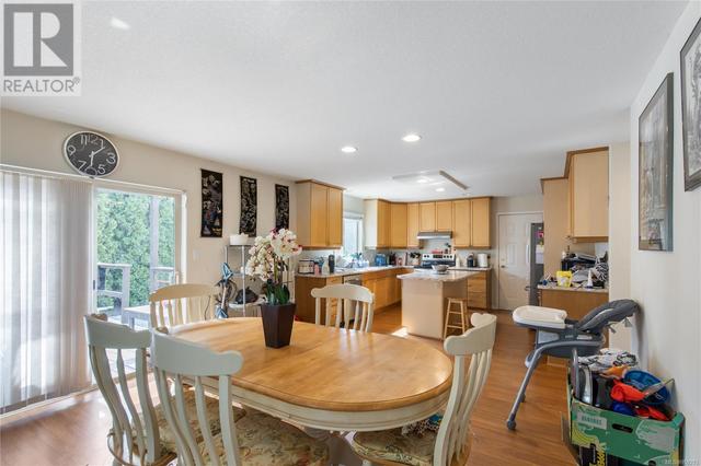 228 Saturna Dr, House detached with 4 bedrooms, 3 bathrooms and 3 parking in Qualicum Beach BC | Image 13