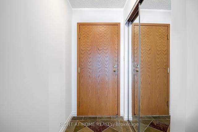 2108 - 44 St Joseph St, Condo with 1 bedrooms, 1 bathrooms and 1 parking in Toronto ON | Image 25