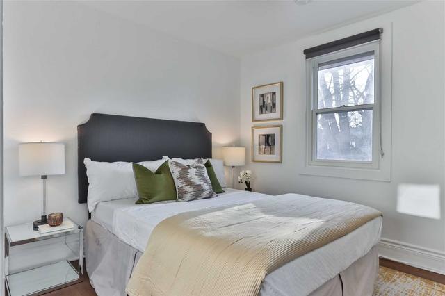 48 Dilworth Cres, House detached with 3 bedrooms, 2 bathrooms and 1 parking in Toronto ON | Image 14