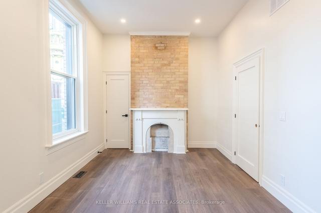 54 Stewart St, House semidetached with 5 bedrooms, 5 bathrooms and 0 parking in Toronto ON | Image 24