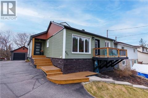 861 Lonsdale, House detached with 3 bedrooms, 1 bathrooms and null parking in Greater Sudbury ON | Card Image