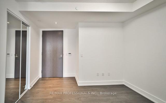 803 - 7 Mabelle Ave, Condo with 1 bedrooms, 1 bathrooms and 1 parking in Toronto ON | Image 13
