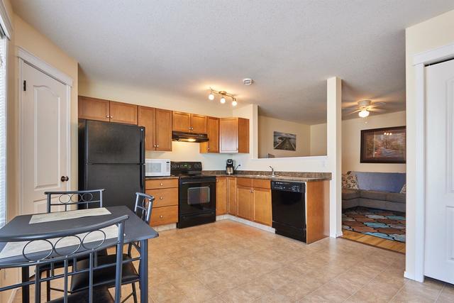 64 Northlands Lane Ne, Home with 2 bedrooms, 1 bathrooms and 1 parking in Medicine Hat AB | Image 5