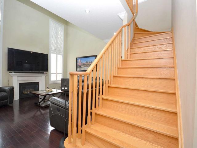 112 Stoneylake Ave, House detached with 3 bedrooms, 4 bathrooms and 6 parking in Brampton ON | Image 15