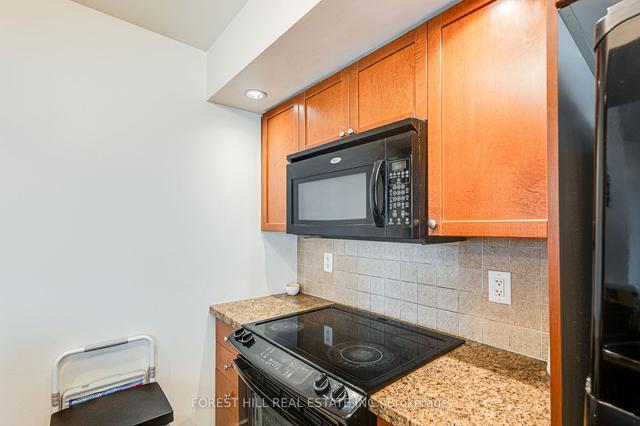 819 - 500 Doris Ave, Condo with 2 bedrooms, 2 bathrooms and 1 parking in Toronto ON | Image 20