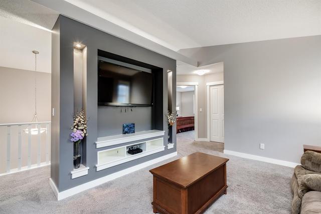 127 Hillcrest Circle Sw, House detached with 4 bedrooms, 3 bathrooms and 4 parking in Calgary AB | Image 16
