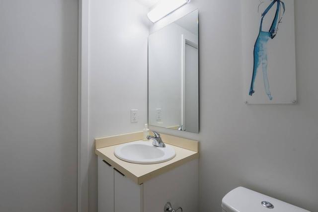 6105 - 14 York St, Condo with 2 bedrooms, 2 bathrooms and 1 parking in Toronto ON | Image 21
