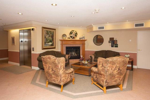 207 - 3 Heritage Way, Condo with 2 bedrooms, 2 bathrooms and 1 parking in Kawartha Lakes ON | Image 2