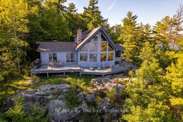 23212 Georgian Bay Shore, House detached with 3 bedrooms, 2 bathrooms and 0 parking in Georgian Bay ON | Image 32