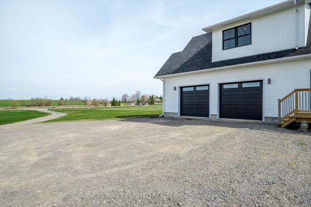 613 County Rd 8, House detached with 4 bedrooms, 4 bathrooms and 12 parking in Douro Dummer ON | Image 35