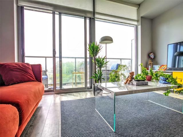 307 - 105 The Queensway St, Condo with 1 bedrooms, 1 bathrooms and 0 parking in Toronto ON | Image 2