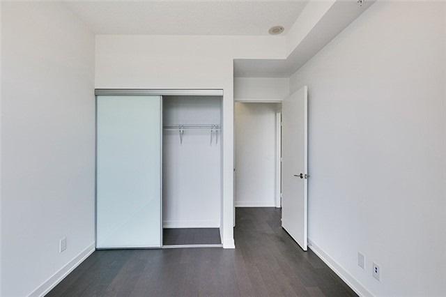 s809 - 120 Bayview Ave, Condo with 2 bedrooms, 2 bathrooms and 1 parking in Toronto ON | Image 3