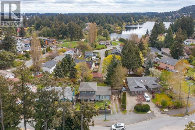 3083 Glen Lake Rd, House detached with 4 bedrooms, 4 bathrooms and 3 parking in Langford BC | Image 2