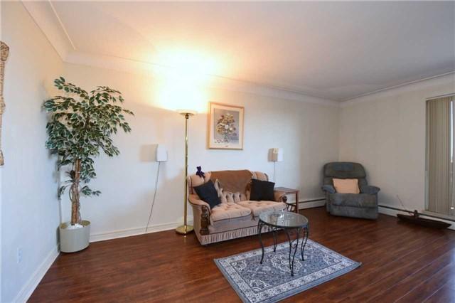 1001 - 81 Charlton Ave E, Condo with 2 bedrooms, 1 bathrooms and 1 parking in Hamilton ON | Image 5