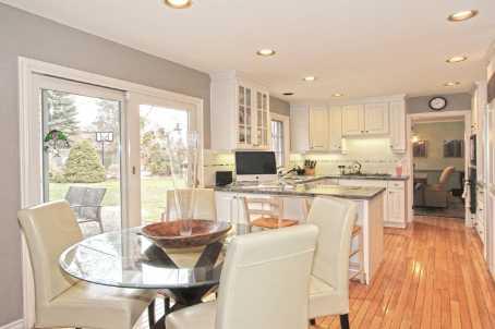 8 Vintage Lane, House detached with 5 bedrooms, 4 bathrooms and 6 parking in Markham ON | Image 3