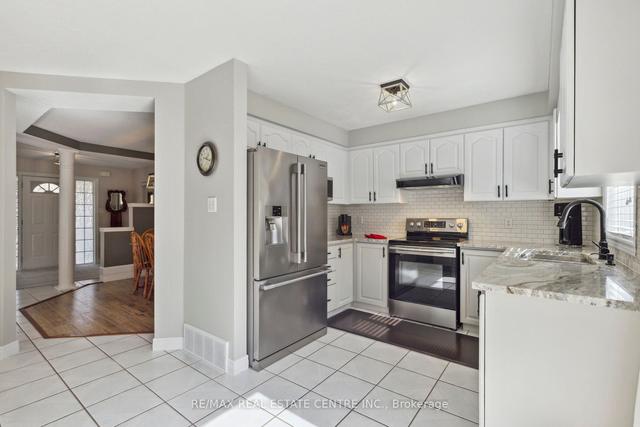 265 Doon Mills Dr, House detached with 4 bedrooms, 4 bathrooms and 4 parking in Kitchener ON | Image 40