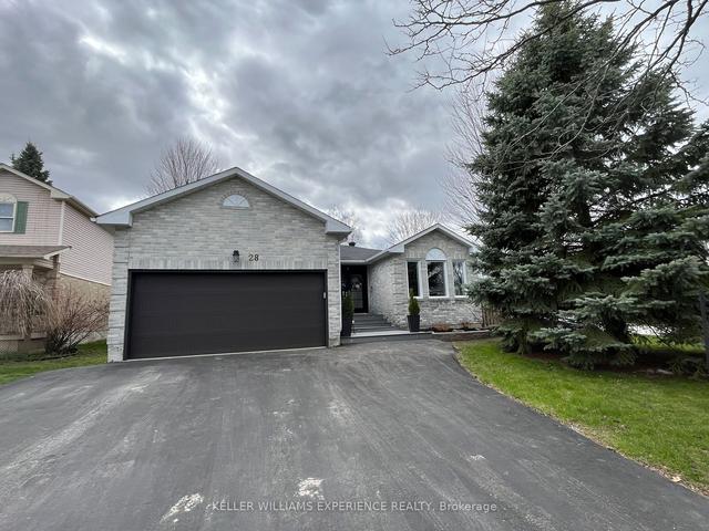 28 Barre Dr, House detached with 3 bedrooms, 3 bathrooms and 5 parking in Barrie ON | Image 1
