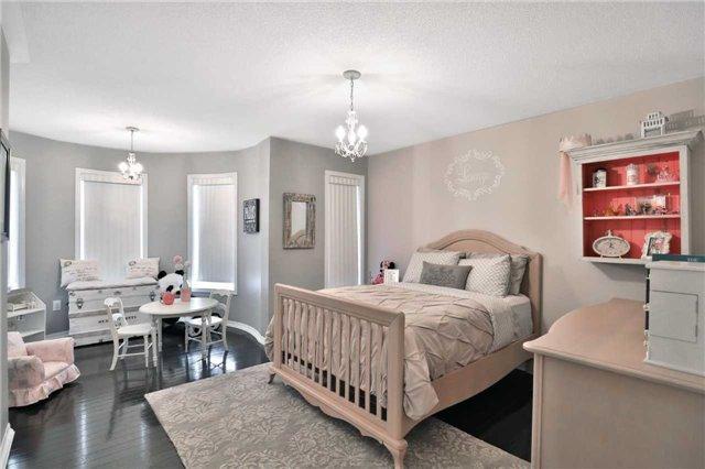 510 Mcjannett Ave, House detached with 4 bedrooms, 3 bathrooms and 3 parking in Milton ON | Image 15
