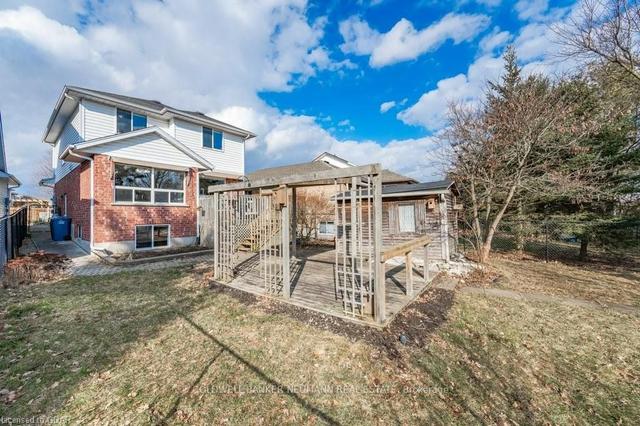 71 Waxwing Cres, House detached with 3 bedrooms, 3 bathrooms and 3 parking in Guelph ON | Image 13