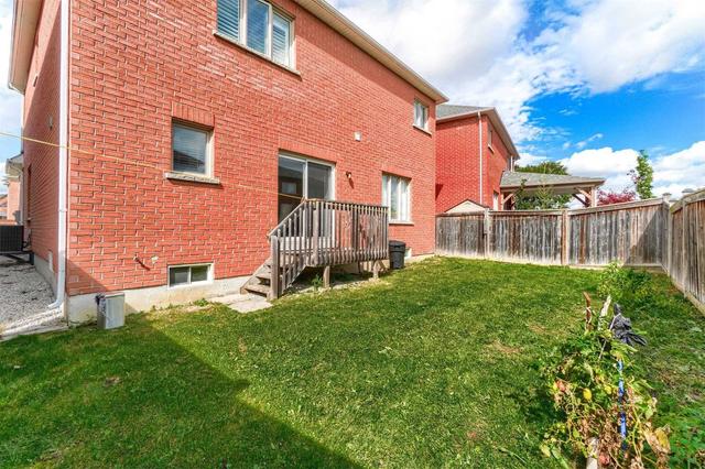72 Laurentide Cres, House detached with 4 bedrooms, 3 bathrooms and 6 parking in Brampton ON | Image 22