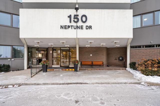 405 - 150 Neptune Dr, Condo with 3 bedrooms, 2 bathrooms and 1 parking in Toronto ON | Image 12