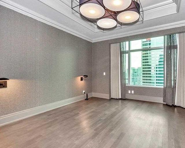 4805 - 311 Bay St, Condo with 2 bedrooms, 3 bathrooms and 1 parking in Toronto ON | Image 10