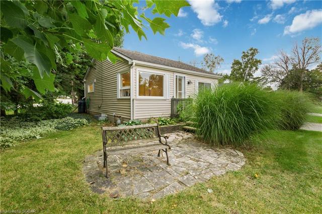 512 Grandview Drive, House detached with 3 bedrooms, 2 bathrooms and 2 parking in Meaford ON | Image 1