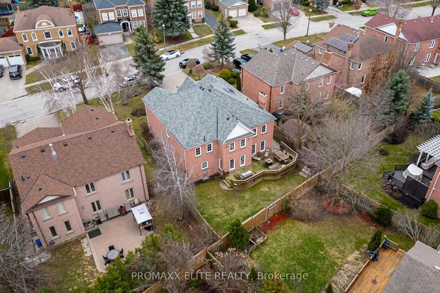 71 Highgrove Cres, House detached with 5 bedrooms, 5 bathrooms and 6 parking in Richmond Hill ON | Image 31
