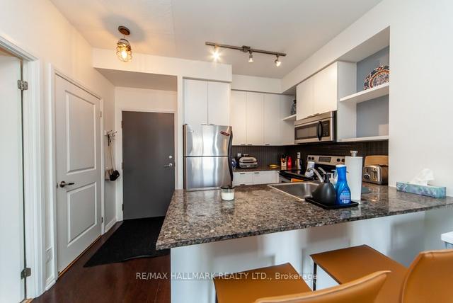 1516 - 35 Hayden St, Condo with 1 bedrooms, 1 bathrooms and 0 parking in Toronto ON | Image 5
