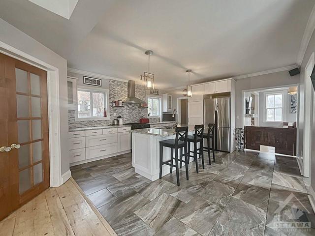 133 Nelson Street, House detached with 3 bedrooms, 2 bathrooms and 4 parking in Carleton Place ON | Image 6