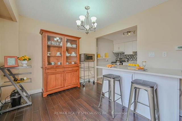 66 Carisbrook Crt, Townhouse with 3 bedrooms, 2 bathrooms and 2 parking in Brampton ON | Image 40