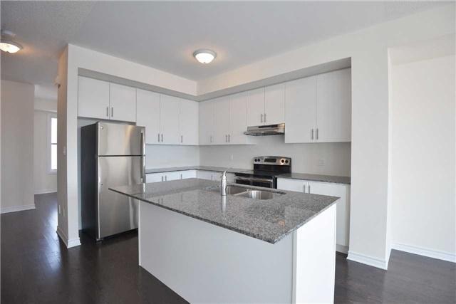 23 City Park Circ, House attached with 3 bedrooms, 4 bathrooms and 1 parking in Vaughan ON | Image 2