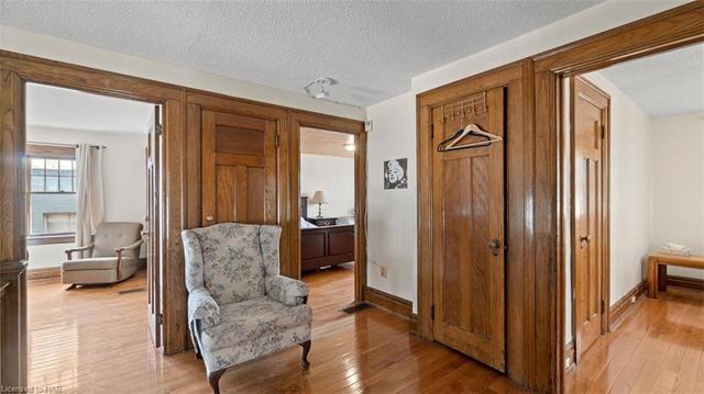 5134 Victoria Avenue, House detached with 6 bedrooms, 2 bathrooms and null parking in Niagara Falls ON | Image 28