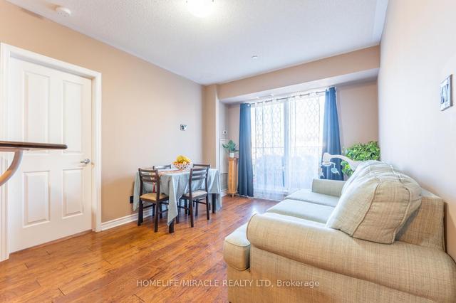 101 - 8 Harris St, Condo with 2 bedrooms, 2 bathrooms and 1 parking in Cambridge ON | Image 2