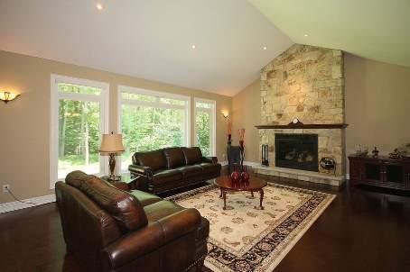 81 Sherwood Glen, House detached with 2 bedrooms, 5 bathrooms and 12 parking in East Gwillimbury ON | Image 4