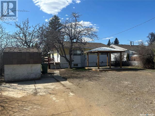 821 Main Street S, House detached with 2 bedrooms, 1 bathrooms and null parking in Moose Jaw SK | Image 17