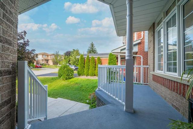 1002 Summitview Cres, House detached with 3 bedrooms, 4 bathrooms and 3 parking in Oshawa ON | Image 34
