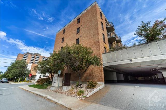 203 - 50 Burnside Avenue, Condo with 2 bedrooms, 2 bathrooms and 1 parking in Ottawa ON | Image 26