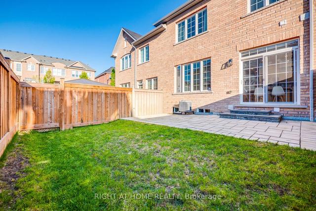 20 Harcourt St, House attached with 3 bedrooms, 4 bathrooms and 2 parking in Vaughan ON | Image 35