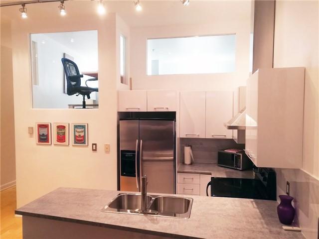 Uph 06 - 700 King St W, Condo with 2 bedrooms, 2 bathrooms and 1 parking in Toronto ON | Image 16