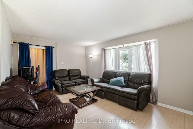 80 Elizabeth St, House detached with 3 bedrooms, 2 bathrooms and 5 parking in Barrie ON | Image 27