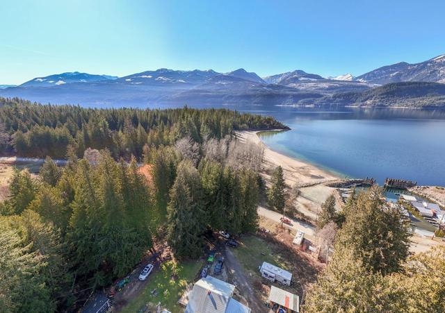 1766 Riondel Road N, House detached with 3 bedrooms, 2 bathrooms and null parking in Central Kootenay A BC | Image 24