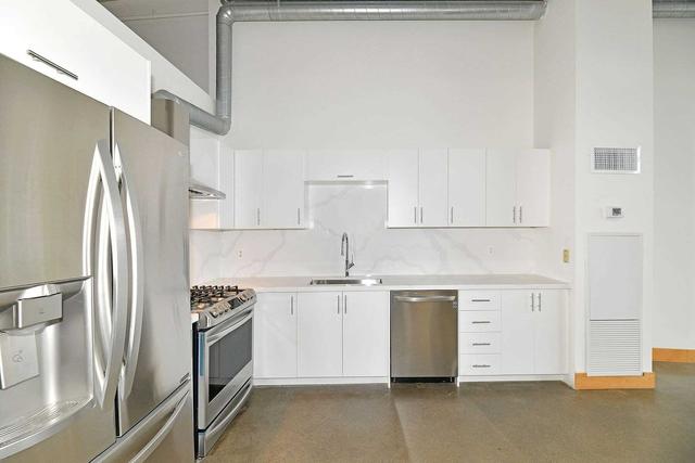 607 - 90 Sumach St, Condo with 2 bedrooms, 2 bathrooms and 2 parking in Toronto ON | Image 5