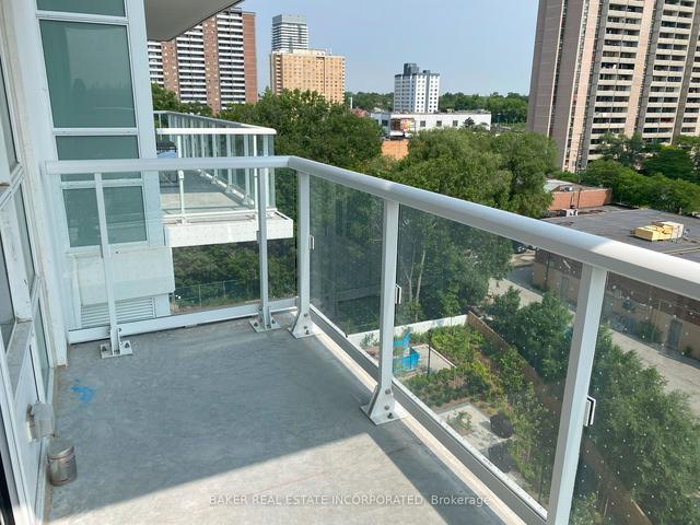 701 - 10 Wilby Cres, Condo with 3 bedrooms, 2 bathrooms and 1 parking in Toronto ON | Image 13