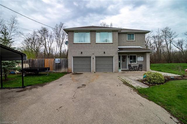 1708 Dominion Road, House detached with 3 bedrooms, 2 bathrooms and null parking in Fort Erie ON | Image 3