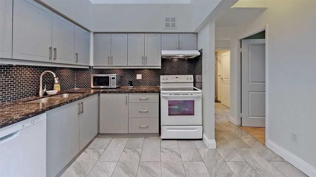 813 - 39 Kimbercroft Crt, Condo with 2 bedrooms, 2 bathrooms and 1 parking in Toronto ON | Image 4